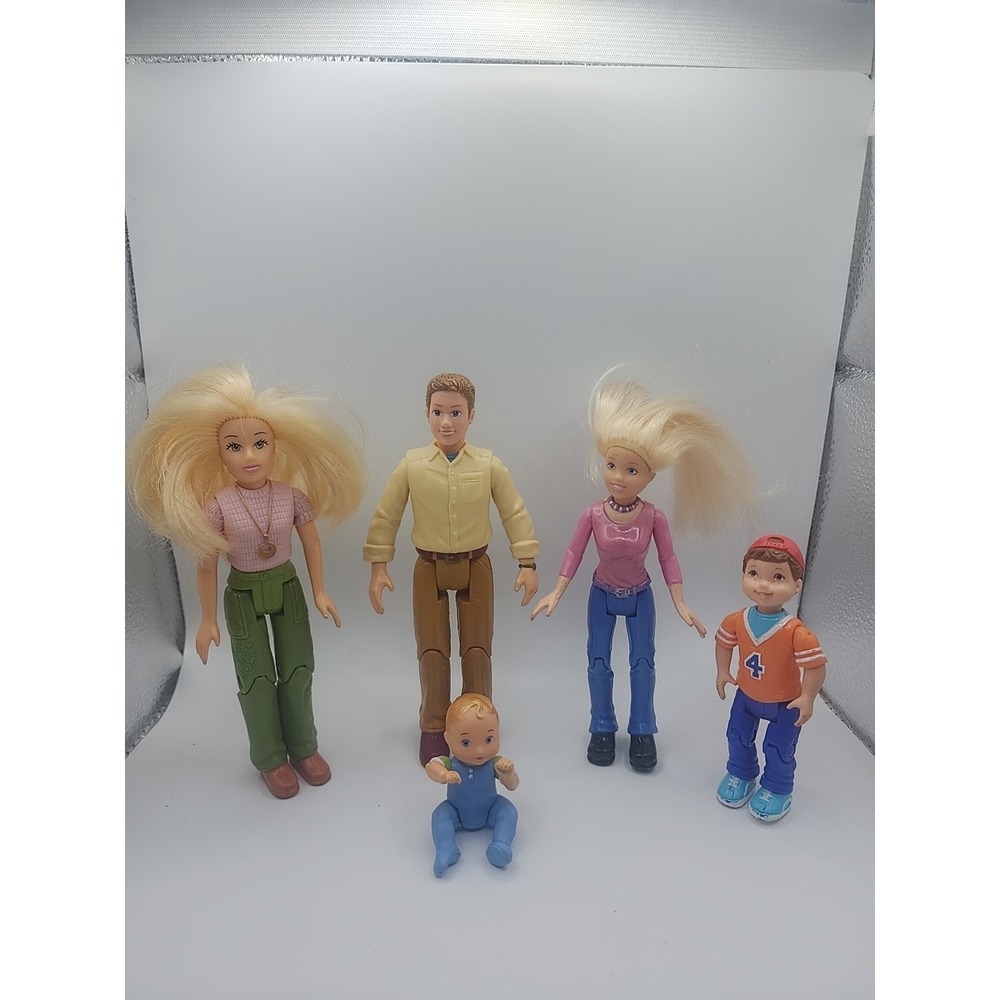 Fisher Price LOVING FAMILY Lot Of 5. Pre-owned.